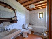 Casale in stile Toscano con parco piscina e dependance...