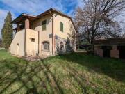 Casale in vendita a Badiola, Marsciano