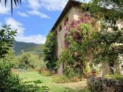 Casale in vendita a Calci in Discreto composto da 15vani