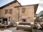 Casale in vendita a Camaiore