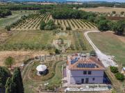 Casale in vendita a Castiglione Del Lago
