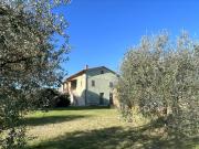 Casale in vendita a Castiglione del Lago