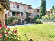 Casale in vendita a Castiglione Del Lago