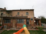 Casale in vendita a Foiano Della Chiana