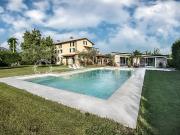 Casale in vendita a Marina di Pietrasanta, Pietrasanta