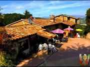 Casale in vendita a Perugia