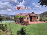 CASALE in VENDITA a POMARANCE di 6 vani