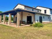 Casale in vendita a Ravenna Casale in vendita a Ravenna