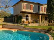 Casale in vendita a San Venanzo