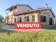 Casale in vendita a Tuscania