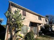 Casale in vendita a Uzzano in Da ristrutturare composto...
