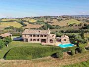 Casale Verdicchio 430m² Barbara