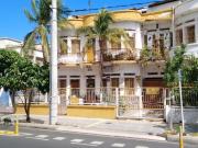 casalote en venta en av gran colombia. Cod V1628