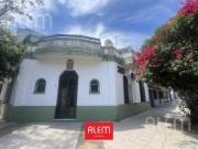 Casa/PH en venta en Devoto, 5 ambientes con terraza propia