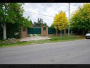 Casaquinta de 3 dorm, parque y piscina en City Bell