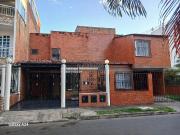 Casas, Alquiler, Ciudad 2.000