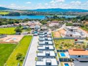 Casas com 3 dormitórios 1 Suíte à venda, 71 m² por R$...