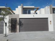 Casas con 3 Recamaras en Col. Castillo !