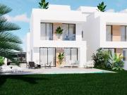 Casas con Estilo y Piscina Cerca de la Playa en La Zenia...
