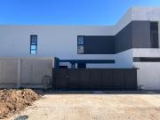 CASAS CON JARDÍN 505 139 y 140 Complejo Cerrado