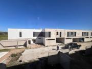 CASAS CON JARDÍN 505 139 y 140 Complejo Cerrado