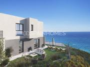 Casas de 3 dormitorios con vistas al mar y jardín en...