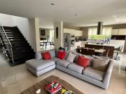 Casas de arriendo Puembo 4hab, sin amoblar cerca Club...