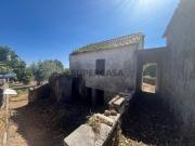 Casas de Campo com terreno para restaurar em Figueiró...