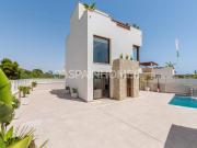 Casas de moda cerca de la playa en Palomares