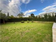 Casas de Venta en Cumbayá a estrenar con Ascensor y Jardín