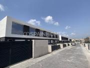 Casas dúplex de diseño moderno en Gran Alacant