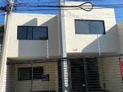 Edificio en venta en Jardines del Bosque Centro,...