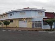 CASAS E UM SALÃO PARA VENDA NO PARQUE DAS NAÇÕES,...