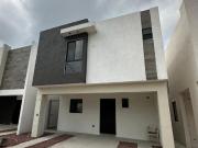 Casas en Ayucca Residencial, Dominio Cumbres con...