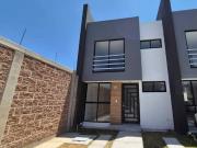 CASAS EN VENTA A 10 MINUTOS DE ANGELOPOLIS