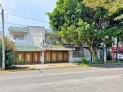 Casas EN VENTA A PRECIO DE TERRENO en Av....