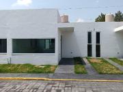 Casas en venta con dos recámaras de un nivel en Santa...