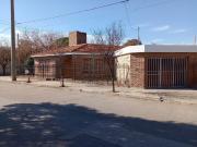 CASAS EN VENTA DE 3 DORMITORIOS EN Bº LOS PLATANOS