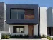 Casas en Venta dentro de Cañadas del Bosque etapa 4,...