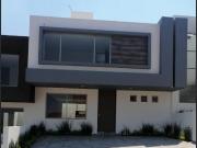 Casas en Venta dentro de Cañadas del Bosque etapa 4,...