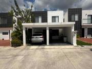 Casas en venta en Mérida con oficina, family room y en... Casas en venta en Mérida con oficina, family room y en...