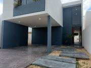 CASAS EN VENTA EN PRIVADA MORERA CHOLUL