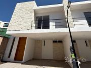 Casas en venta en Victoria Queen Residencial, Camino...