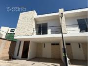Casas en venta en Victoria Queen Residencial, Camino...