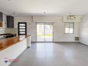 Casas en venta en Villa Elisa