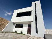 Casas en VENTA en zona sur privada la Joyita