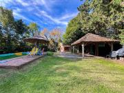 CASAS EN VENTA GONNET CASTELLS QUINCHO Y PILETA