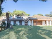 ? ¡ESPECTACULAR CASA PAREADA EN CAMPO DE GOLF! ?️‍♂️✨