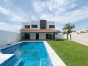Casas exclusivas en condominio con Alberca privada al...