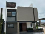 Casas nuevas de lujo en El Nuevo Refugio